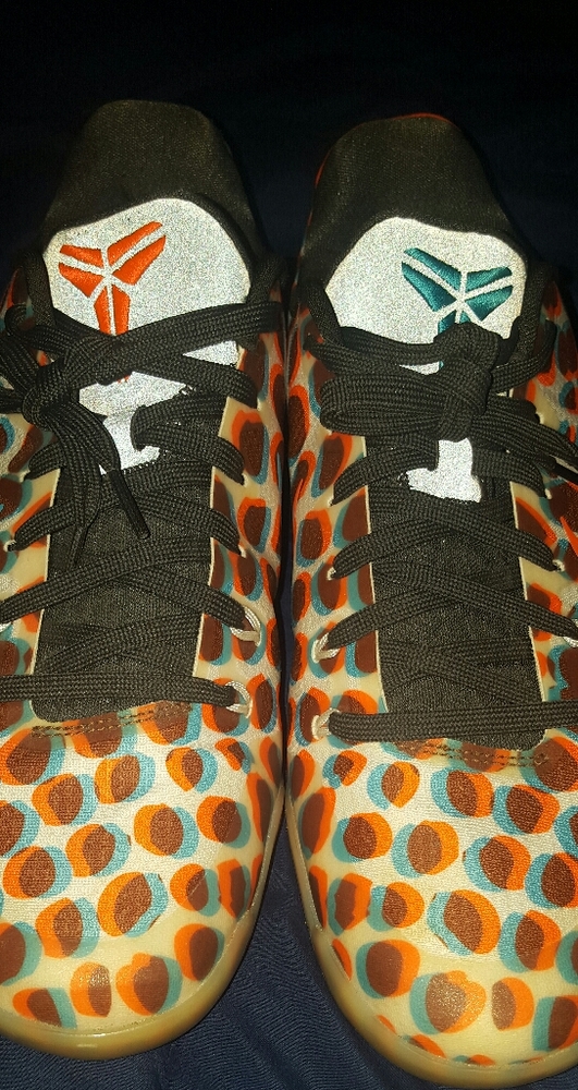 Kobe 11 "3d" size 10.5 mens